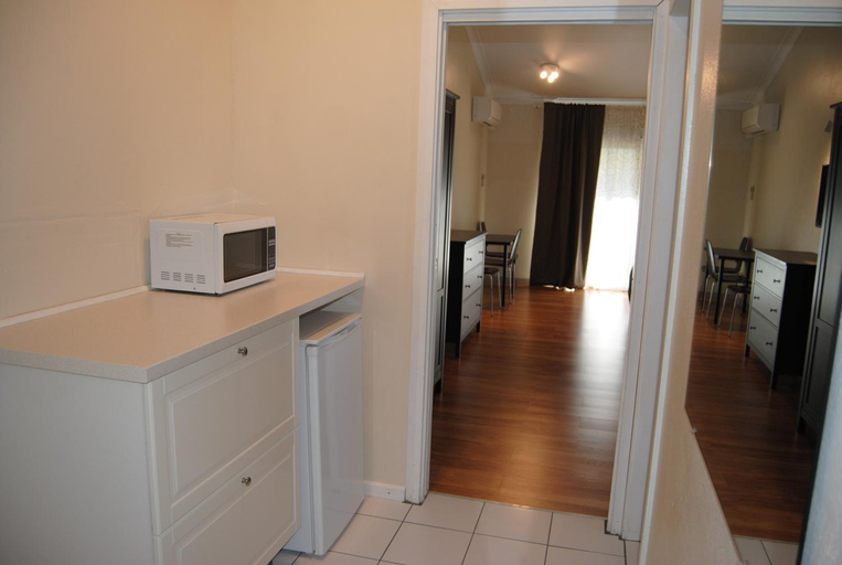 Others 4, Airlie House Motor Inn, Upper Hunter Shire