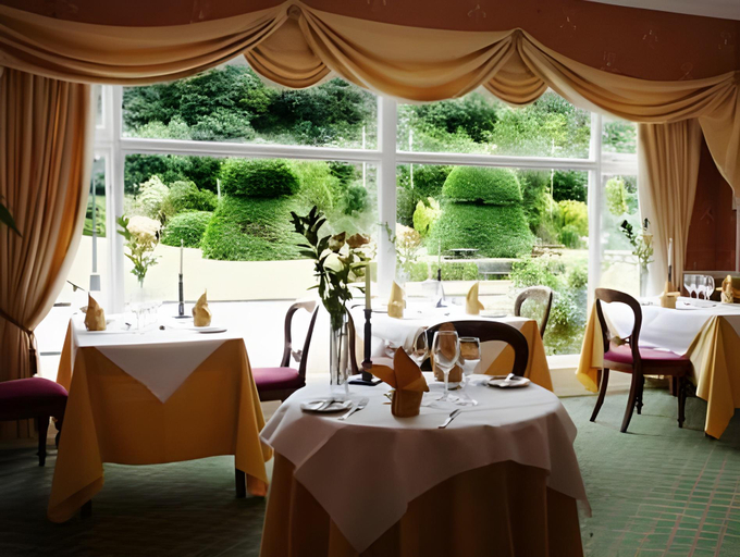 Food & Drinks 5, Maenan Abbey Hotel, Conwy