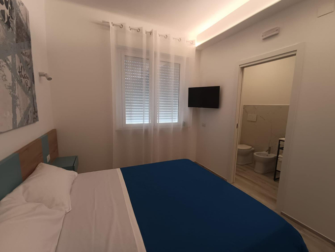 Others 2, Corso Matteotti 162 - Affittacamere, Macerata