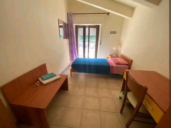Others 4, FLORIDA B&B Cingoli, Macerata