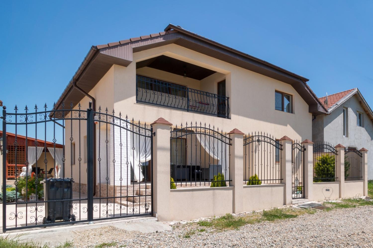 Others 4, Vila Stefan Baile Felix, Sanmartin