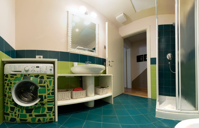 Bathroom 2