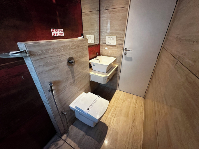 Bathroom 4, South Coast Hotel - Thane, Thane