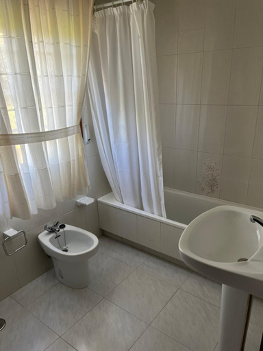 Others 3, Apartamentos Rial, Pontevedra