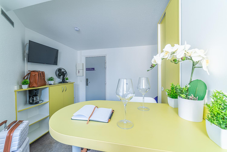 Others 5, Montempo Appart'Hotel Evry, Essonne