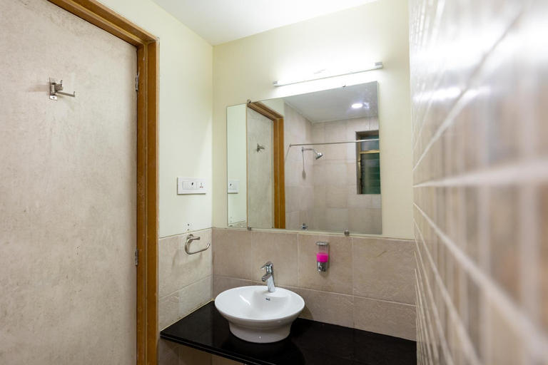 Bathroom 2, Vivaant Retreat and Conventions, Nashik