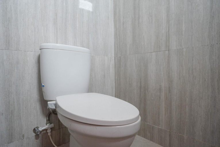 Bathroom 9