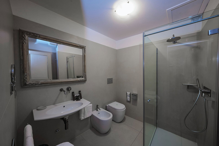 Bathroom 5