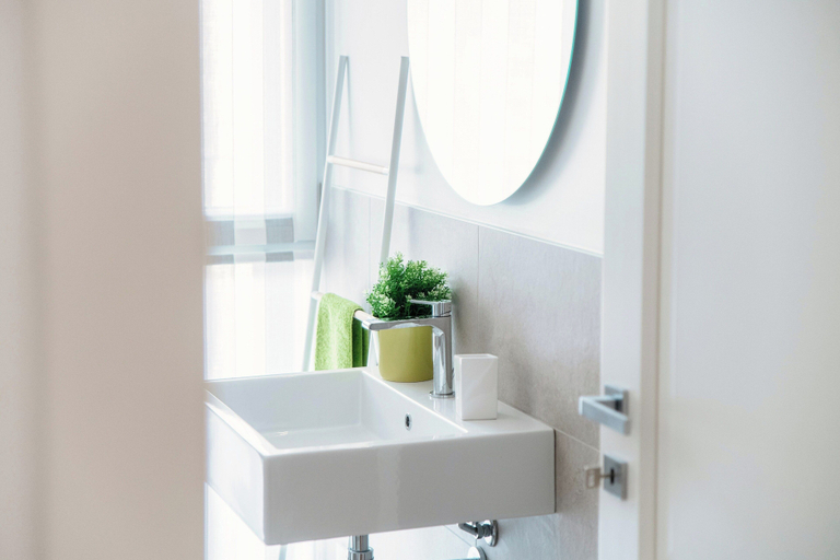 Bathroom 2, Cozy JOIVY Suite 3 with parking, Como