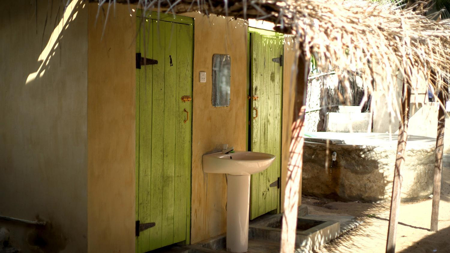 Bathroom 3, De Silva Wind Resort Kalpitiya - Kitesurfing School Sri Lanka, Kalpitiya
