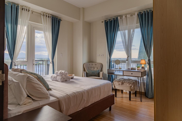 Bedroom 3, 2 BR 5 pax Spacious Elegant Condo in Saint Dominique, Megaworld, Iloilo City, Iloilo City