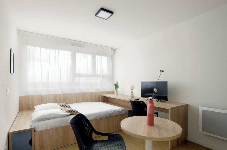 Bedroom 4, Sweetly I-Art Gradignan - Bordeaux Sud, Gironde