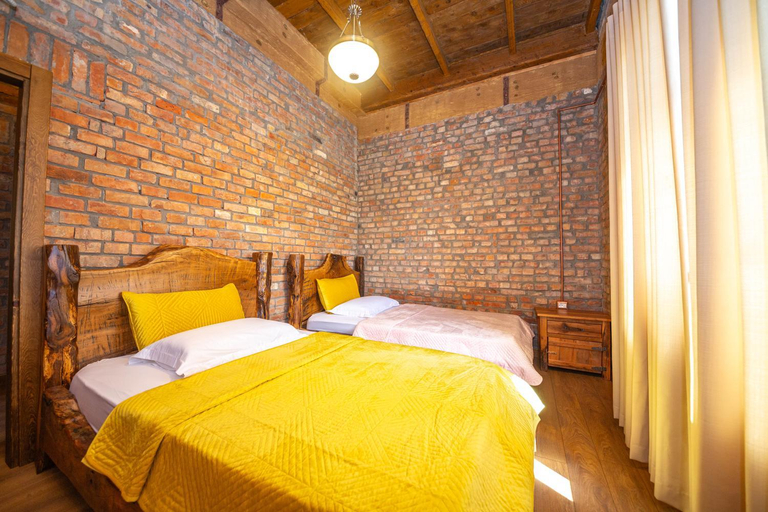Bedroom 3, Hani i Taulant Shahinit, Gramshit