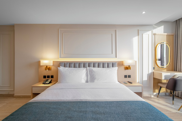 Bedroom 2, Grand Ambassador Hotel, Dubai