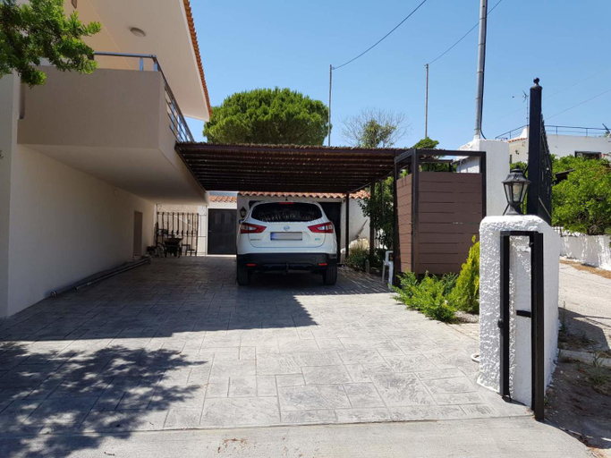 Others 5, Casa Denva, Attica