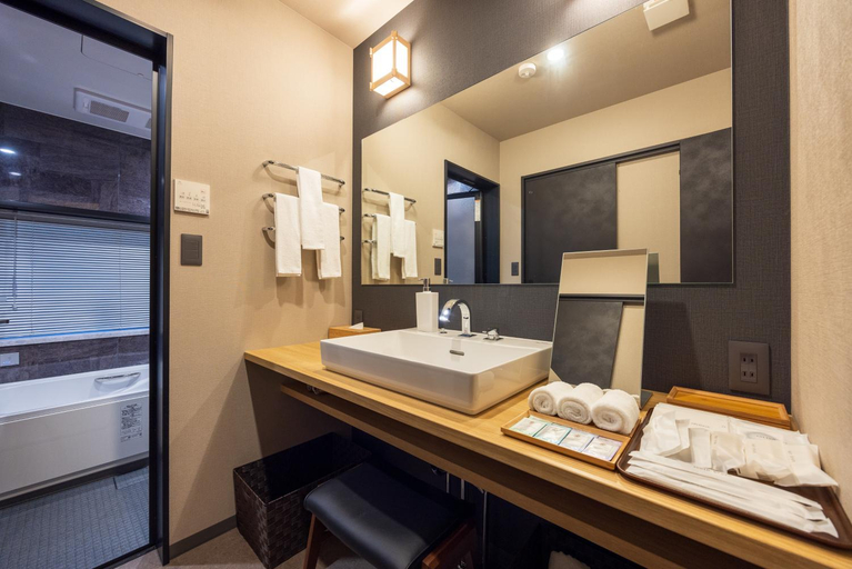 Bathroom 3, 箱根仙石原の宿 よいな, Hakone