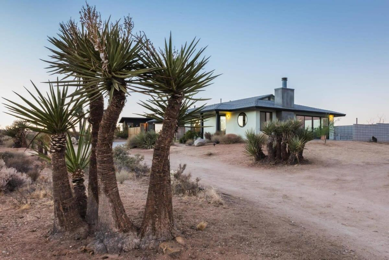 Exterior & Views 1, Yucca Hut - Design Forward Oasis Near Joshua Tree, San Bernardino