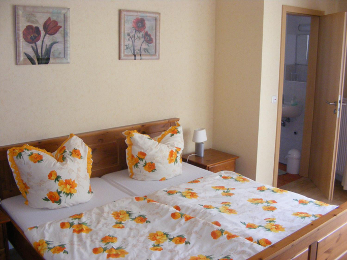Bedroom 13