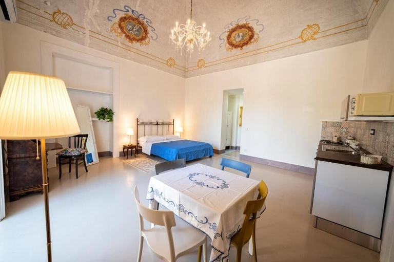 Others 4, Casa Elsa, Napoli