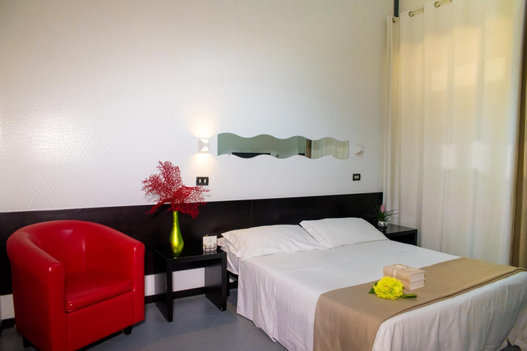 Bedroom, Hotel Santa Chiara, Salerno