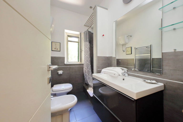 Bathroom 2, Cozy flat neat the Univesity, Rome
