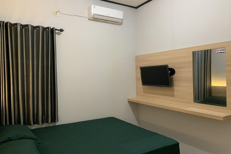Bedroom 30