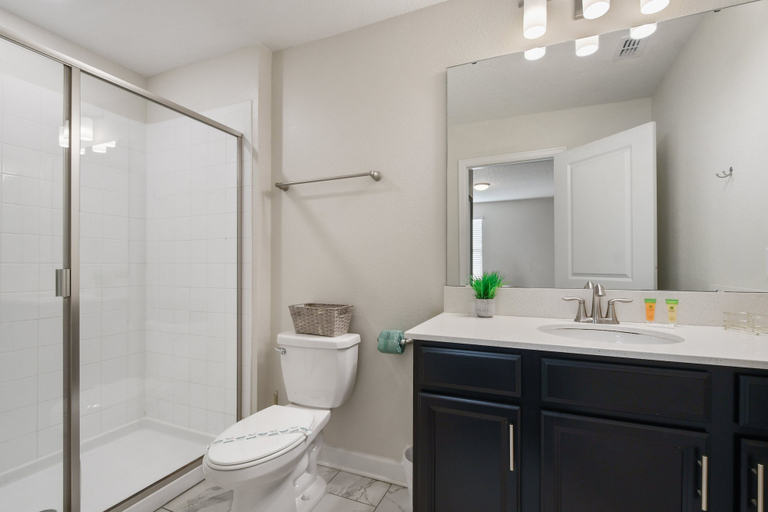 Bathroom 4, Green View Villa: 6 Beds, Pool & Resort Access, Osceola