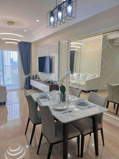 Dining Room 4