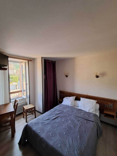Bedroom 4, Le Relais de Lassouts, Aveyron