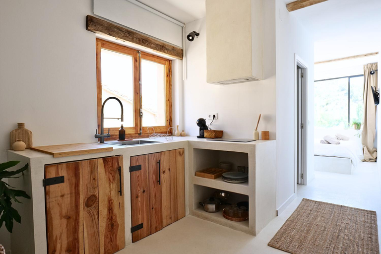 Others 2, Nomad Home, Huesca