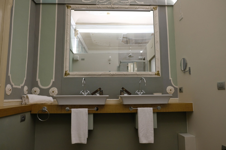 Bathroom 8
