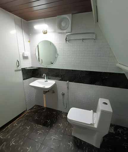 Bathroom, The Breeze Resort, Dakshina Kannada