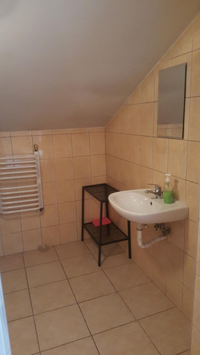 Bathroom 3, Chata u Zaby, Cadca