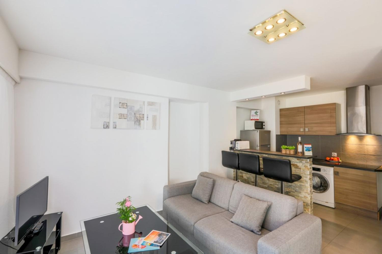 Facilities 4, SUEDE 3 AP4209 By Riviera Holiday Homes, Alpes-Maritimes