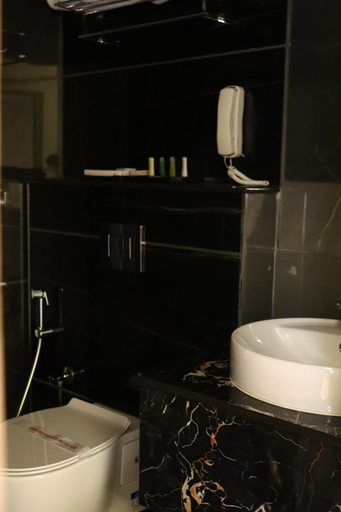 Bathroom 3, Capital Park Residency, Thiruvananthapuram