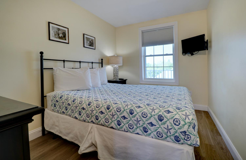Others 1, Atlantic Ocean Suites, York