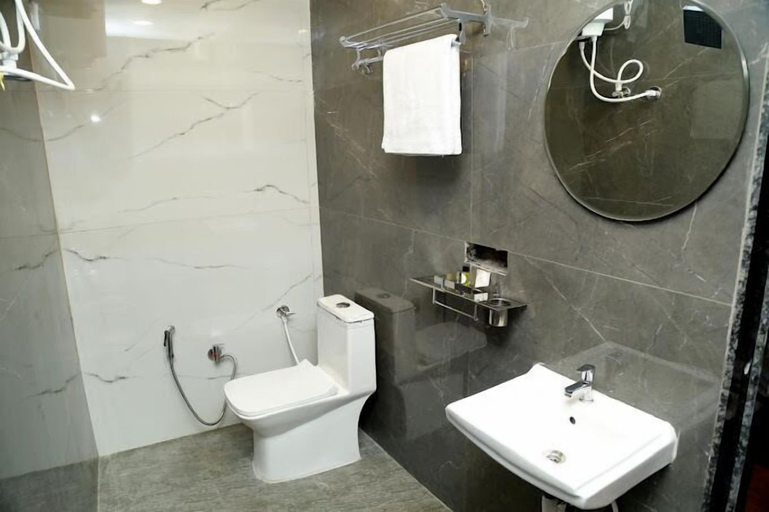 Bathroom, JMC HOTEL STAR INN, Indore