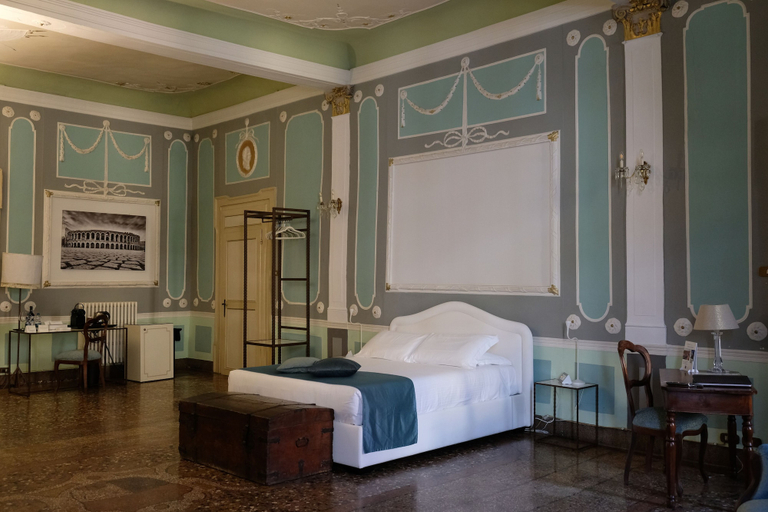 Bedroom 29