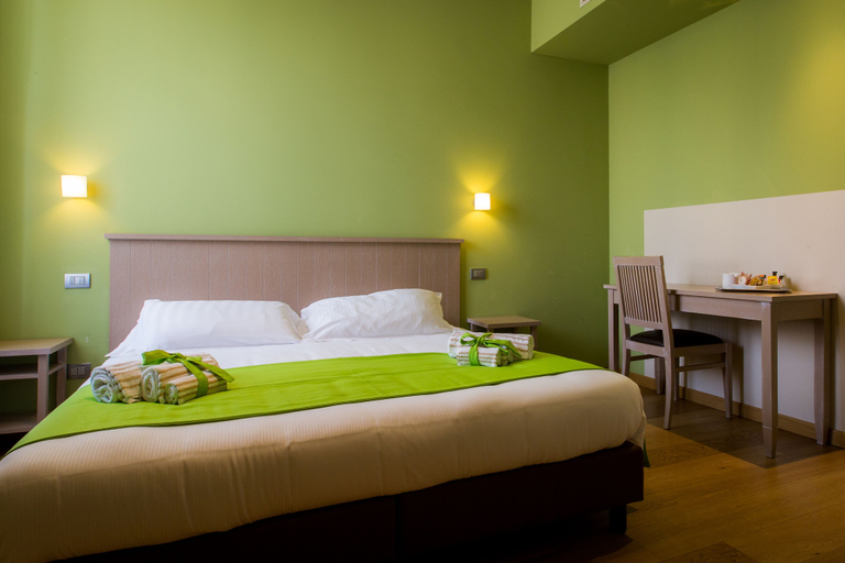 Bedroom 12