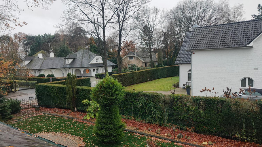 Others 4, Villa kleinwellness, Limburg