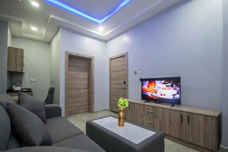 Others 4, Mic - Della Apartment, Enugu North