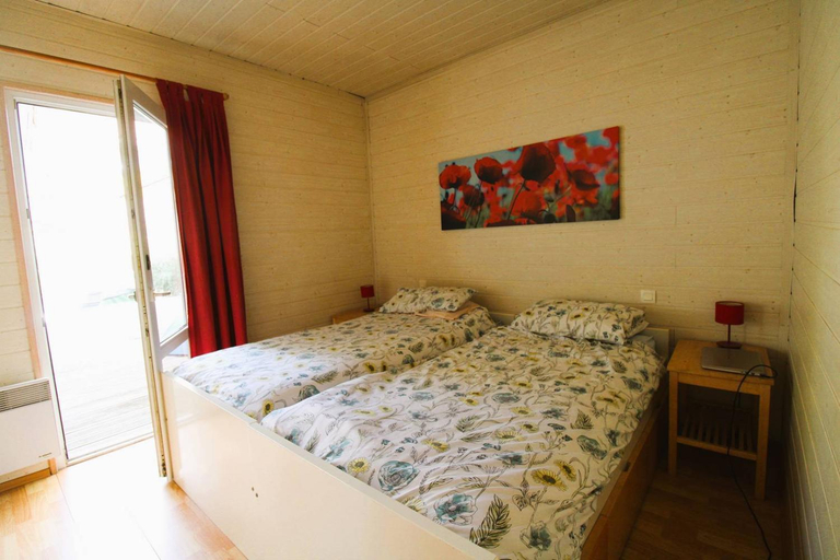 Bedroom 2, GASMIM29 - Golfe de St-Tropez, chalet climatise dans domaine arbore, Var