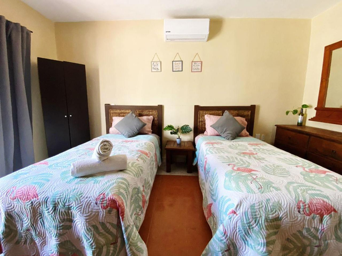 Bedroom 2, Apartment w/ PRIME location Mexican Colonial style, Cozumel