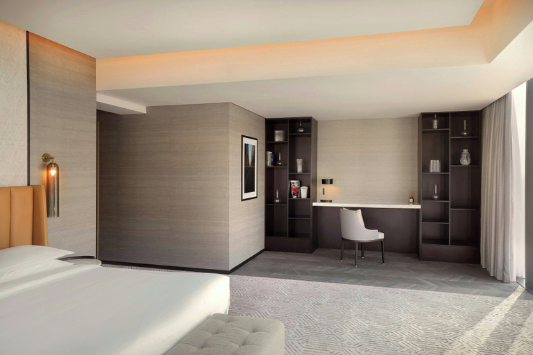 Bedroom 3, Sheraton Bahrain Hotel, Manama