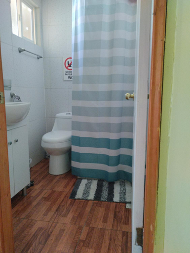 Bathroom 2, Suenos de lucio, Coihaique