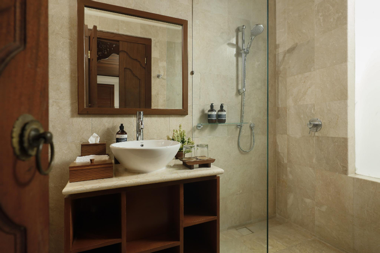Bathroom 4