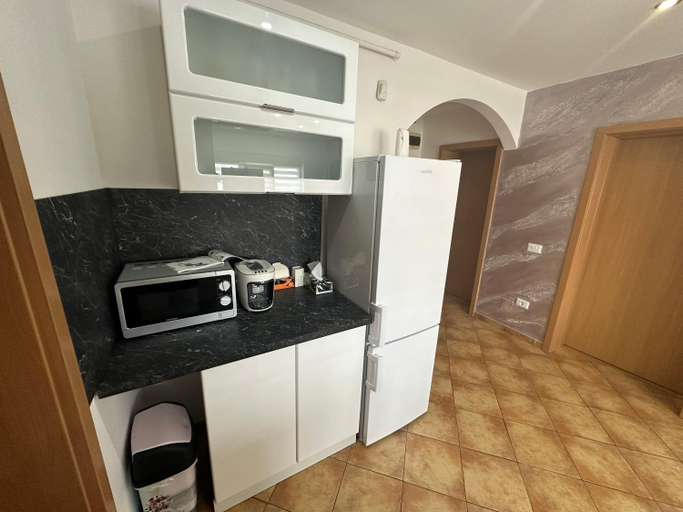 Others 4, Apartamente Cugir, Cugir