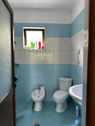 Bathroom 7