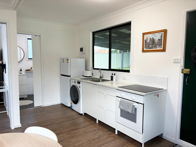 Others 1, Bowerbird Cottage, Shoalhaven - Pt A