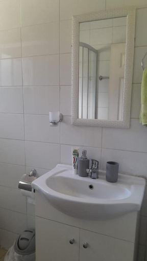 Bathroom 5, Cabana los Alamos neltume, Valdivia